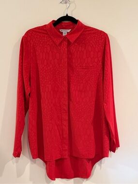 Athleta Red Textured Urbanite Button-Up Shirt - Petite Large